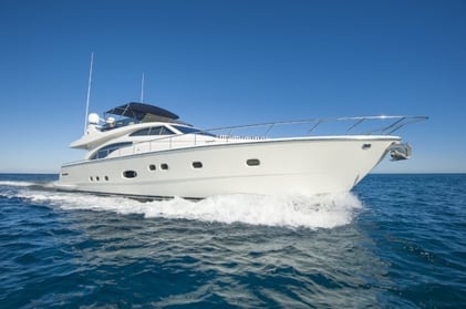 Marine_Fabric_Photo_Boat_Sailing.jpeg